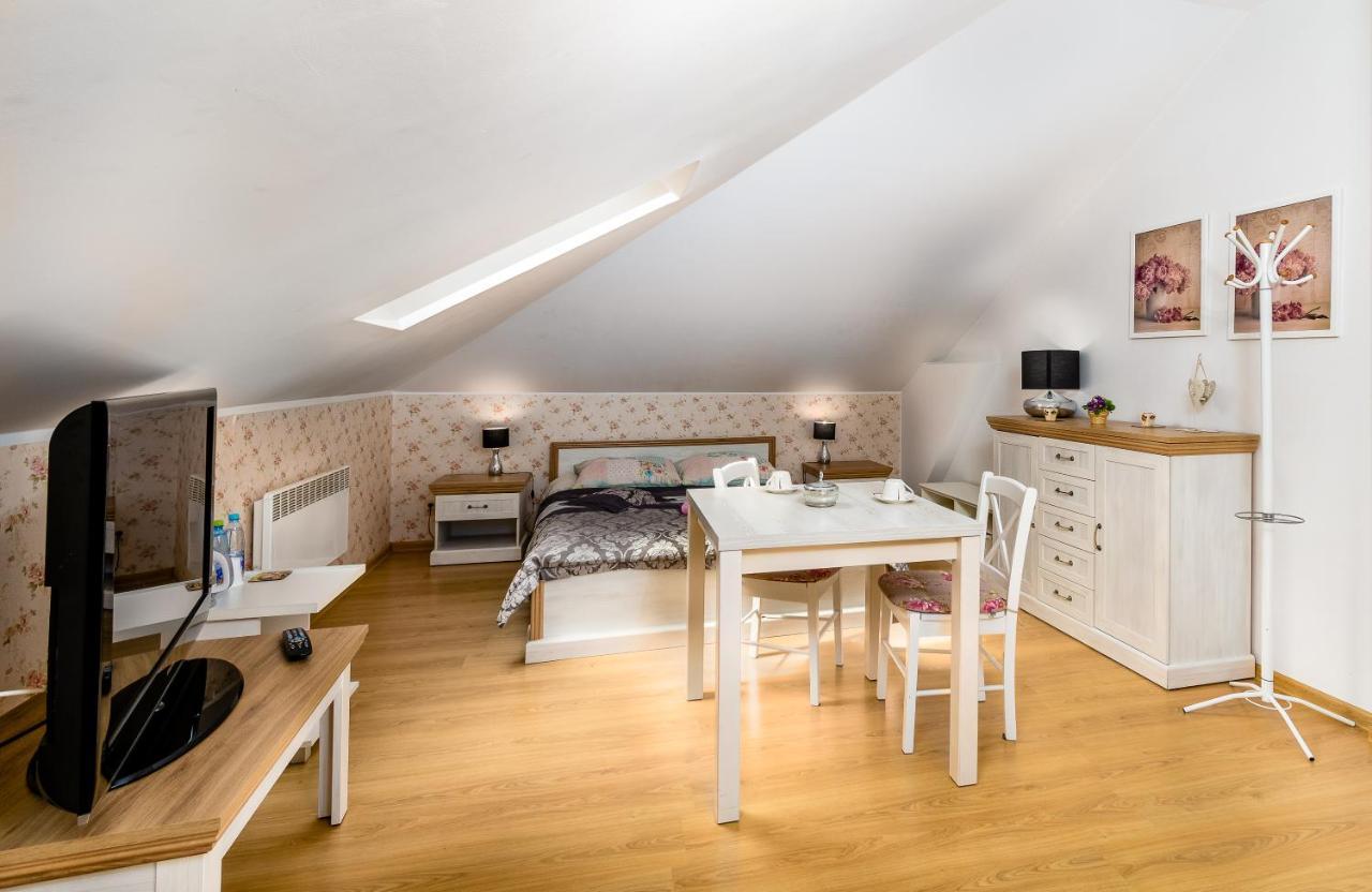 Hostel Koral Щецин Екстер'єр фото