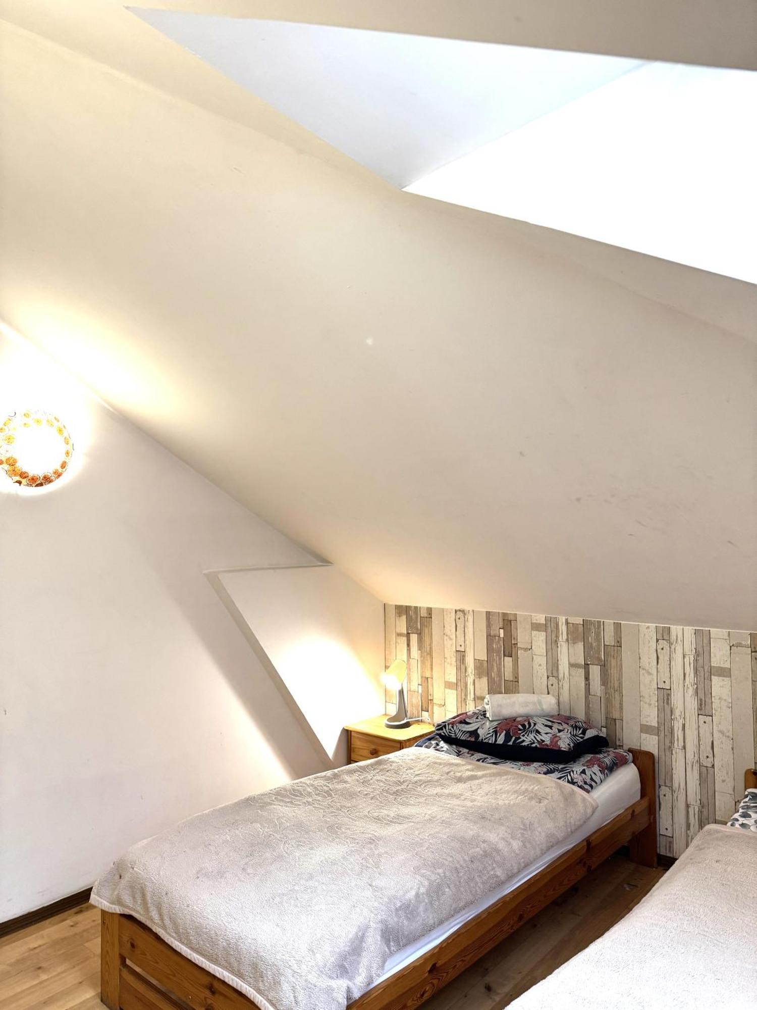 Hostel Koral Щецин Екстер'єр фото